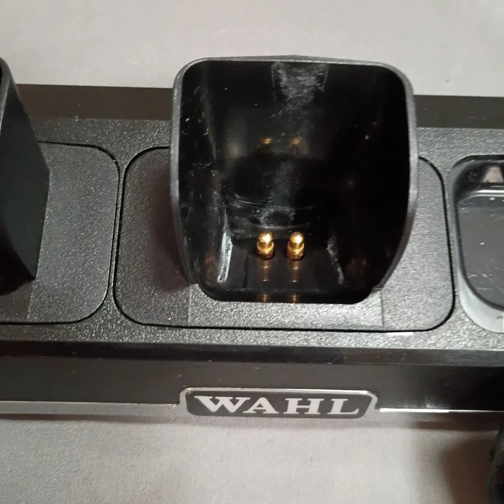 Wahl Power Station - Multi-Charge 3 Tools At Once Used